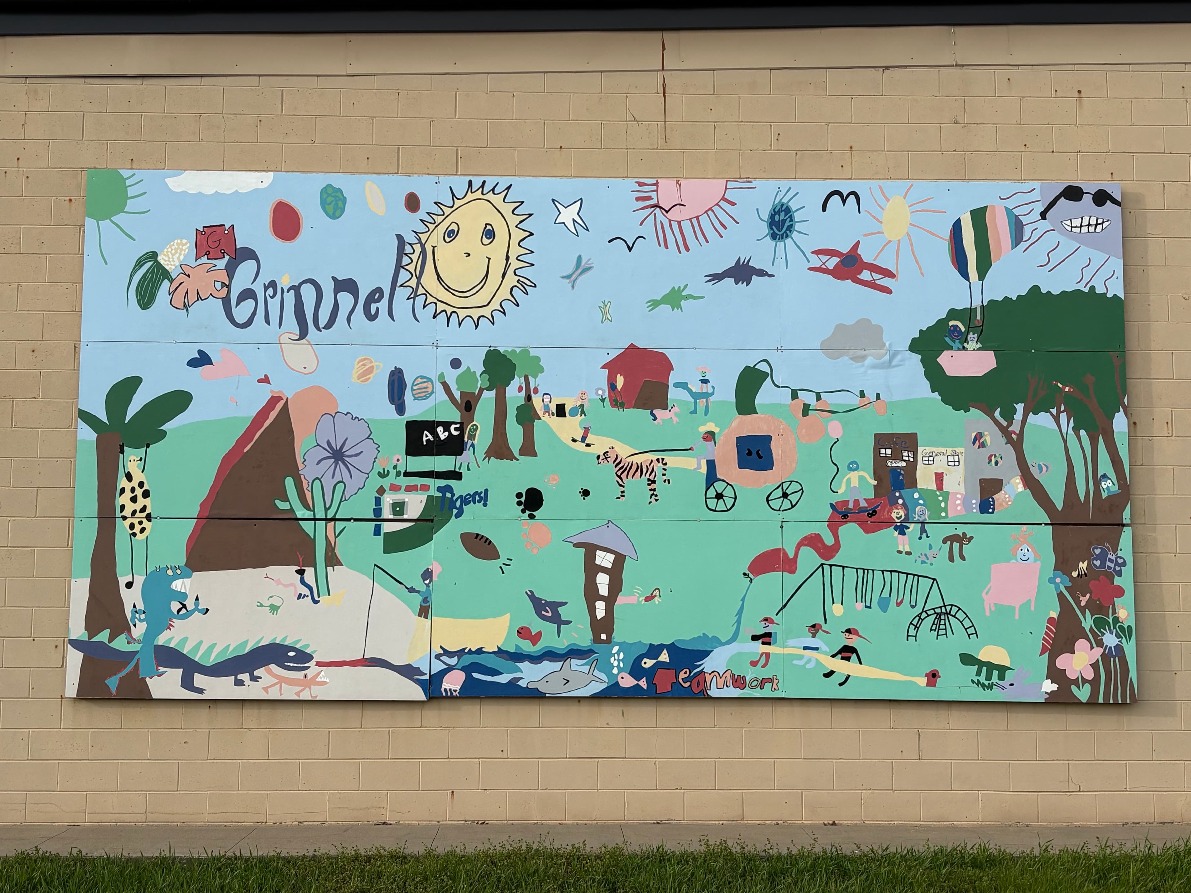 Mural by Grinnell schoolchildren