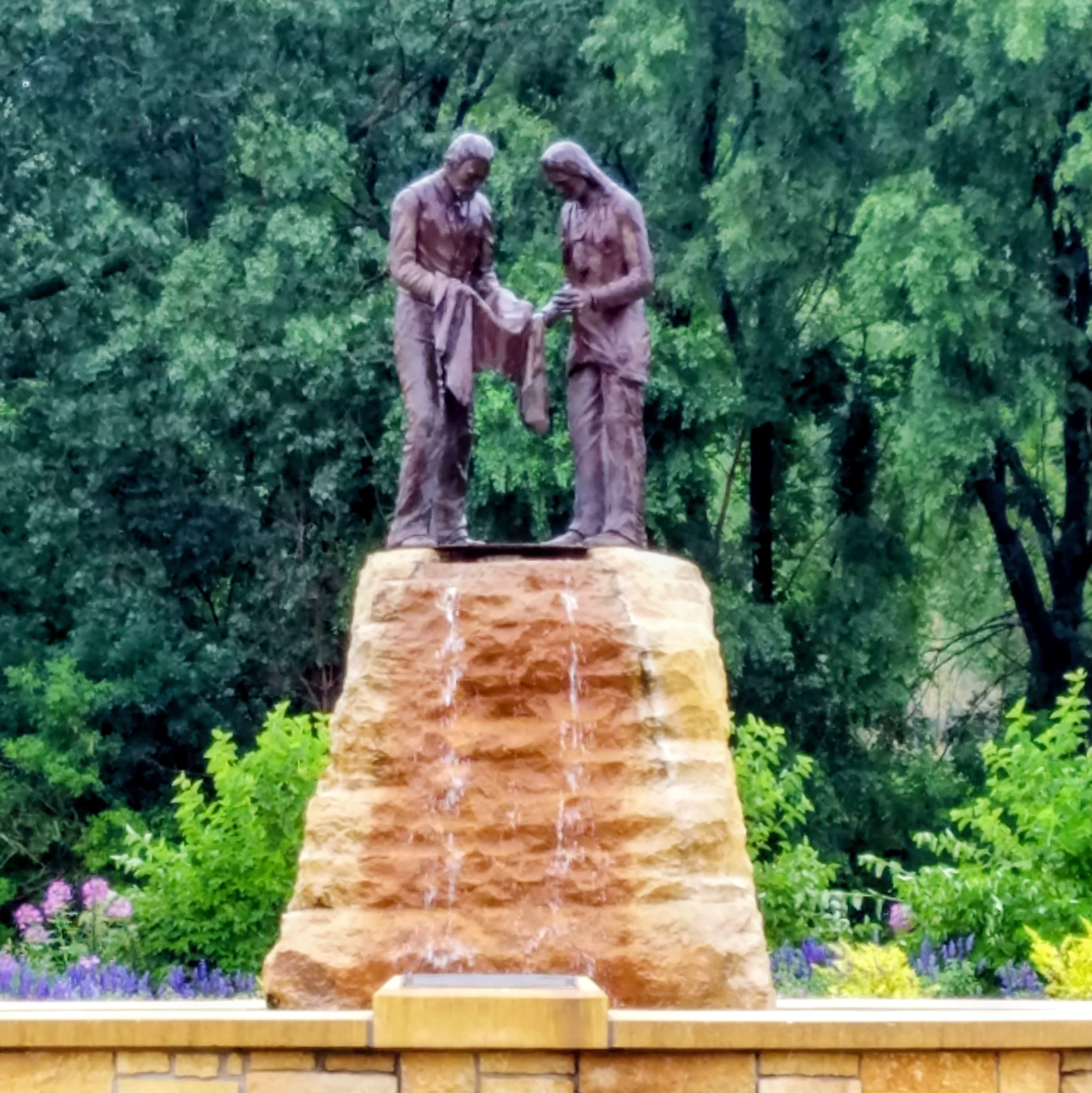 Alexander Faribault & Dakota trader sculpture