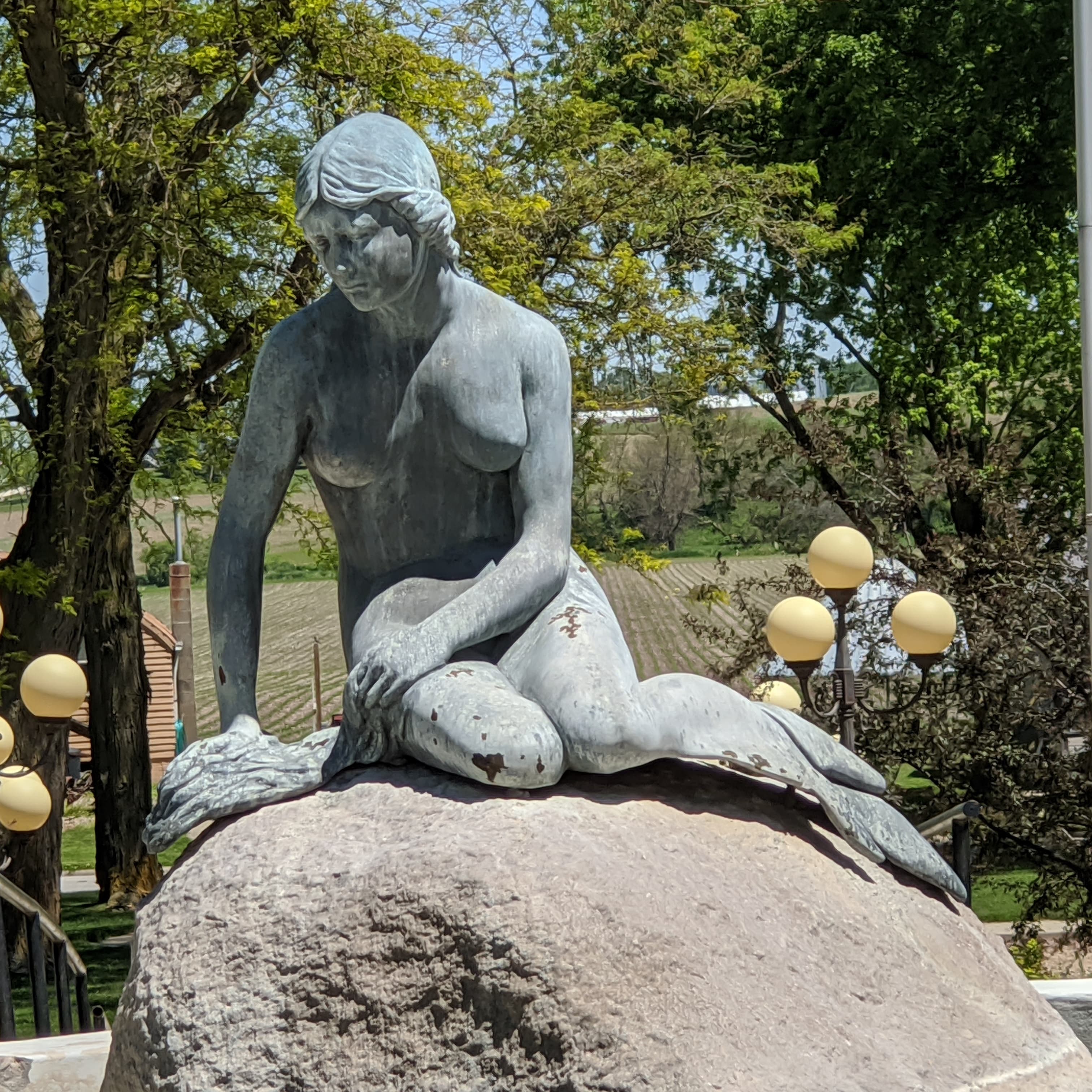 Storybook sculptures of Kimballton