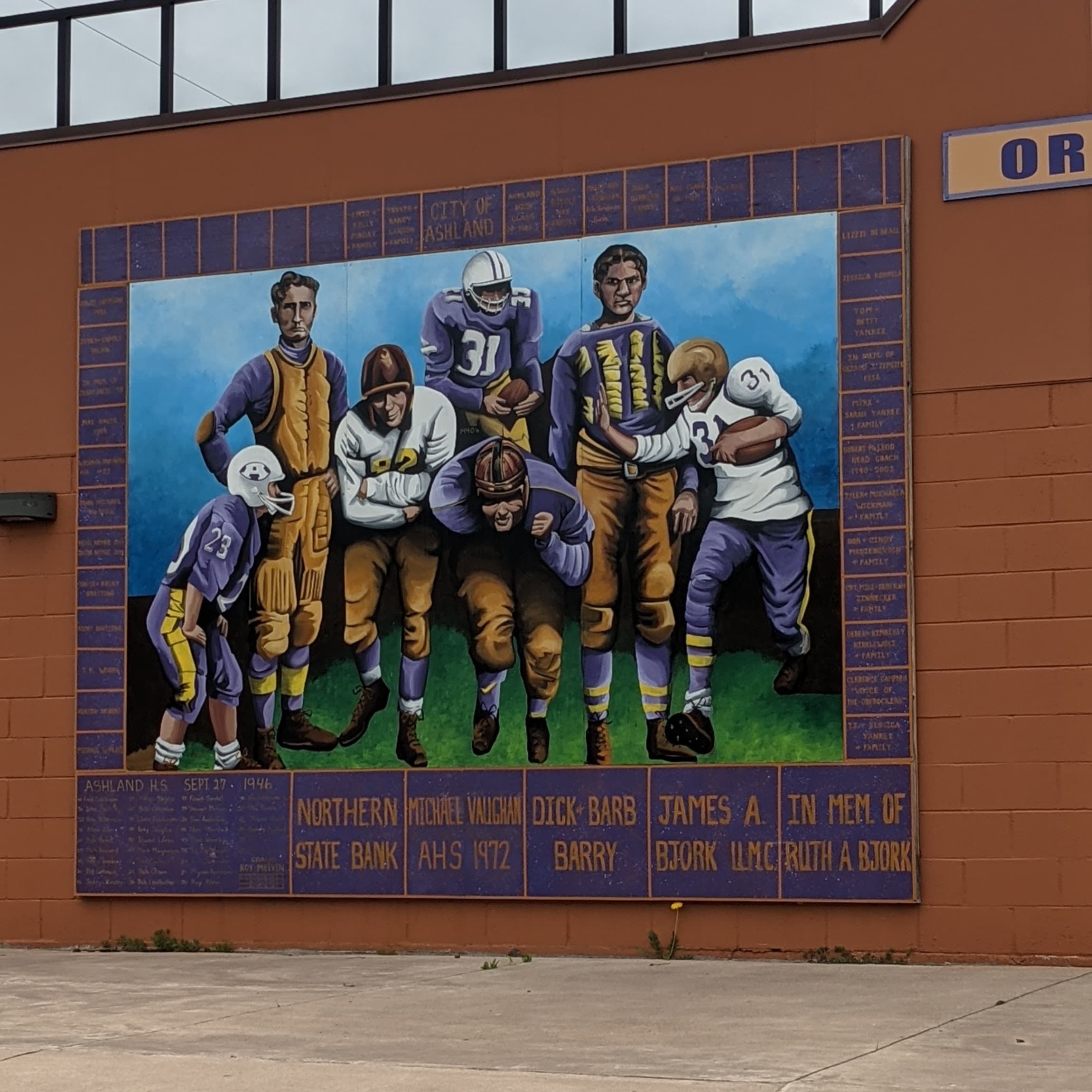 Oredocker Football Mural