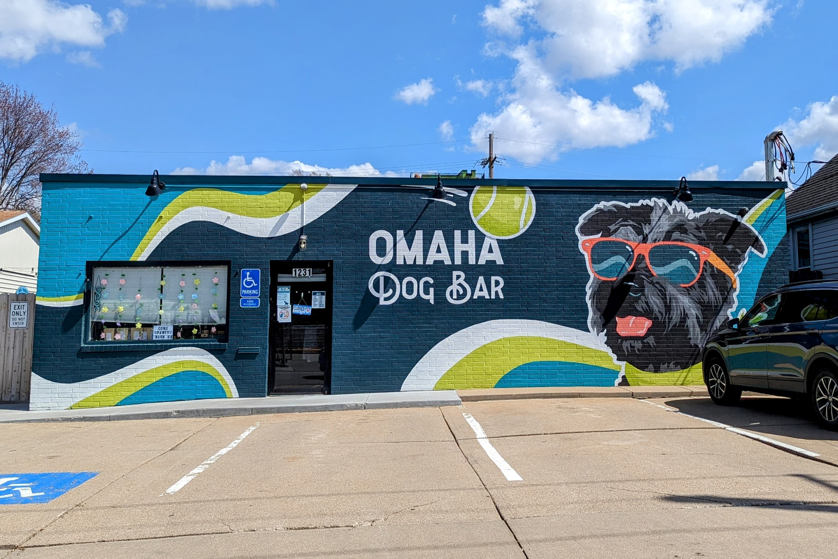 Omaha Dog Bar