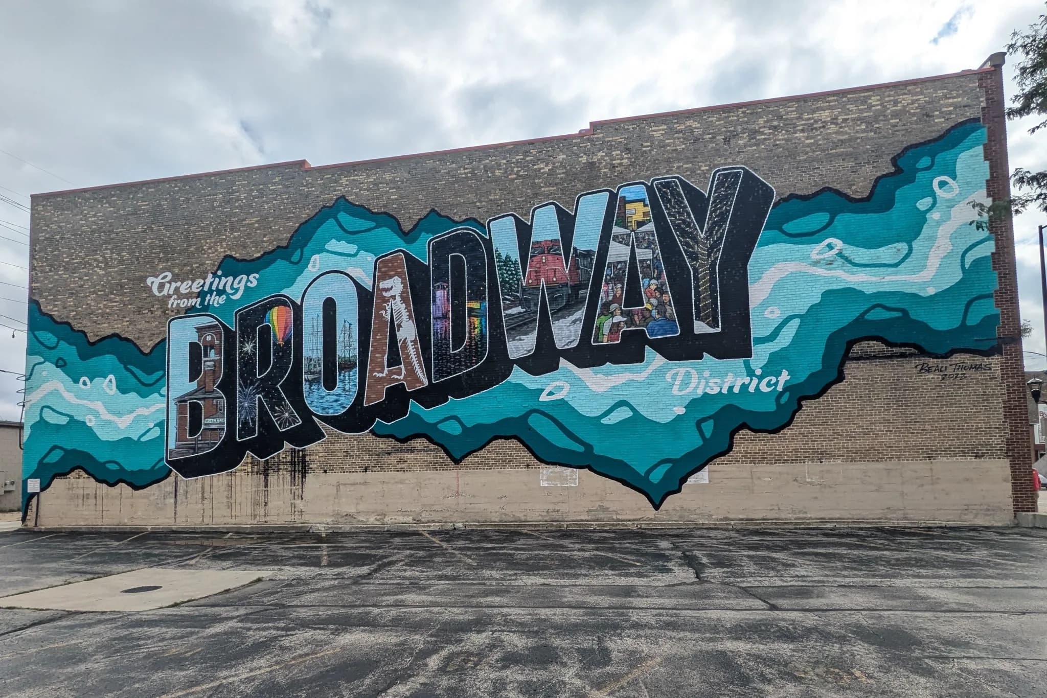 Greetings from the Broadway District - GB